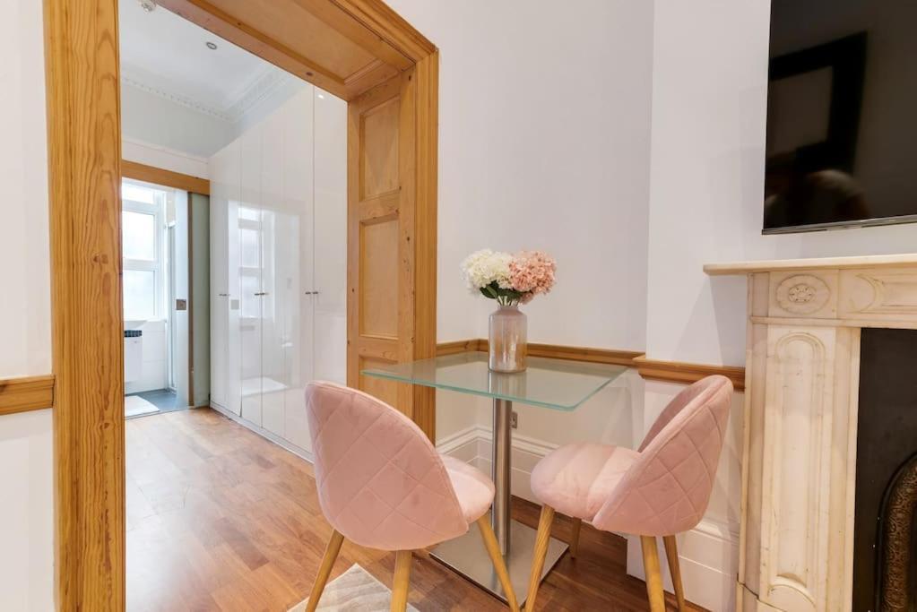 Signature Marble Arch